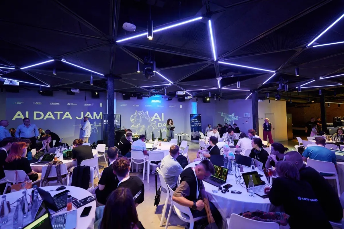 AI Data Jam: понад 50 айтішників у Києві тренували штучний інтелект для прискорення розмінування