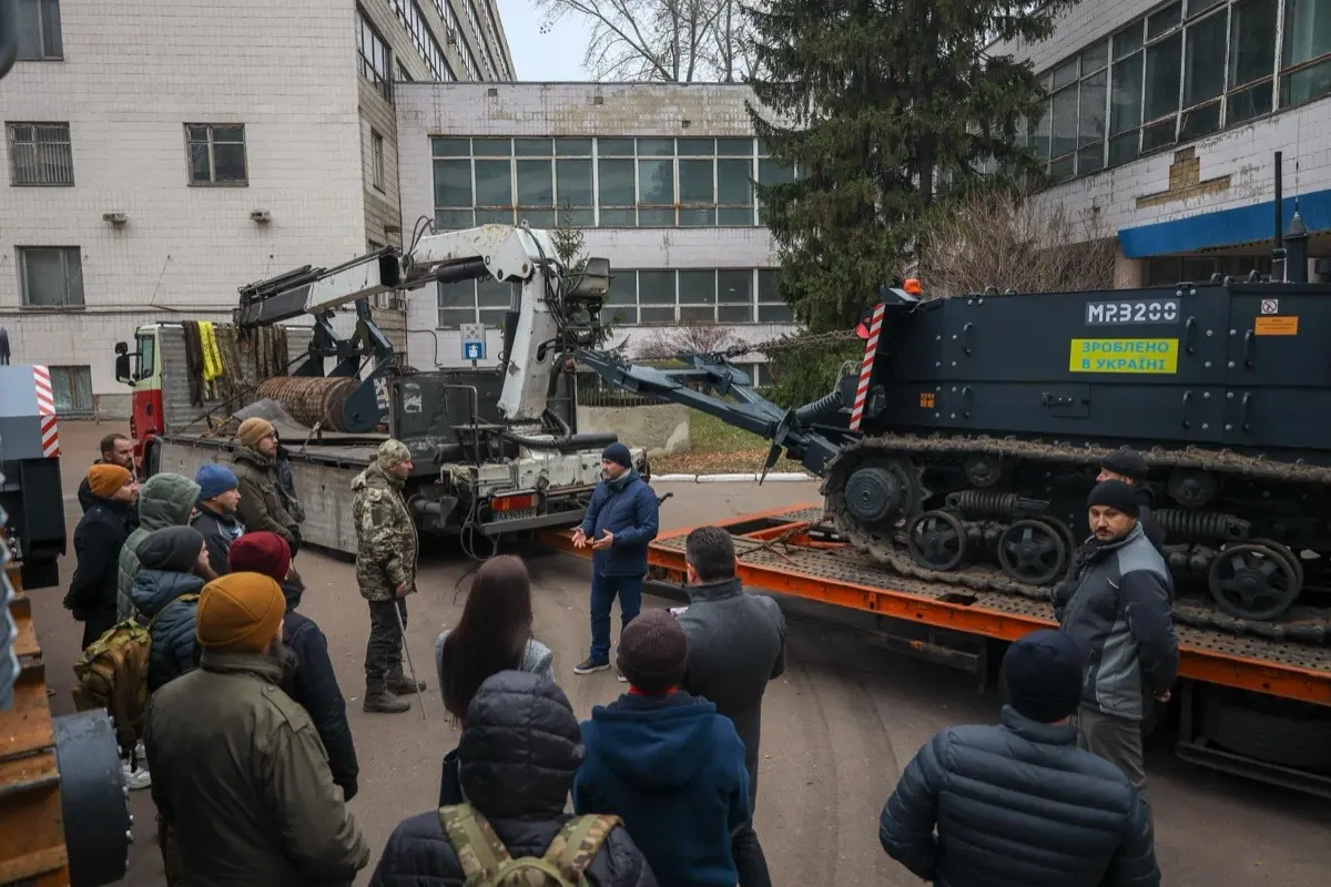 Більше роботи з машинами розмінування: триває другий курс із протимінної діяльності для ветеранів із інвалідністю